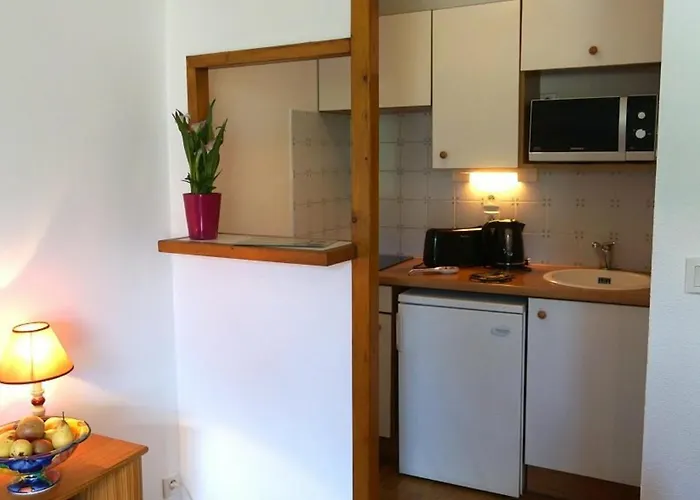 Апартаменты Luchon 2 Pieces 4 Pers Avec Balcon Et Parking, Pres Centre-ville Et Thermes - Fr-1-313-127 Bagneres-de-Luchon